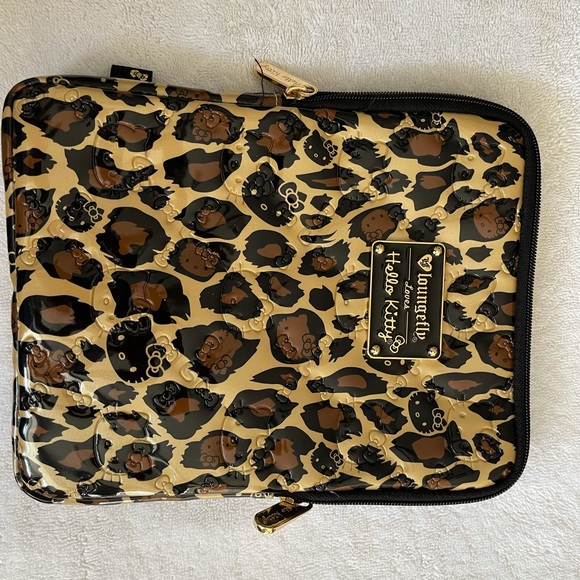 Hello Kitty iPad Case.  Rare  NWOT - Picture 5 of 5